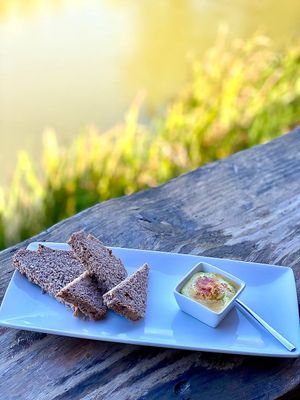 Torrada com queijo vegano (também disponível com pesto ou hummus) / Toast with vegan cheese (also available with pesto and hummus)
  at Moagem in Aljezur