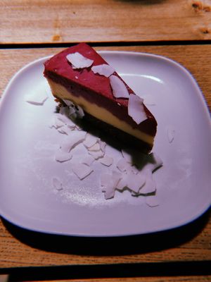 Vegan cheesecake at Moagem in Aljezur