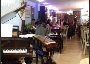 Looking to the front of the shop at Liutaio Music Cafe & Shop in Cambridge