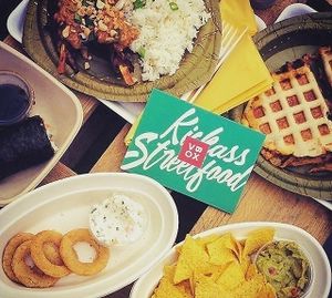 Satay, savoury waffle, onion rings, nacho's, sushi wrap at V-Box in Ghent