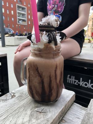 Tha Bomb Freakshake with Oreos at V-Box in Ghent