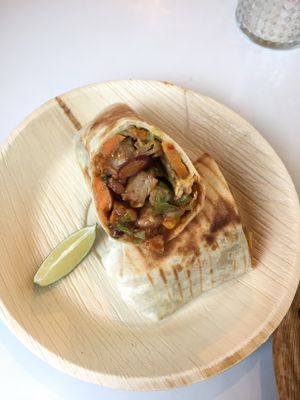 Hola Chicas Wrap at V-Box in Ghent