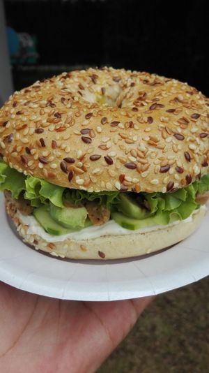 Bagel vegan at La Fourchette Bio in Arcachon