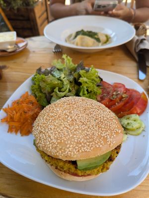 Vegan Burger at Sabores Naturales in Ibiza