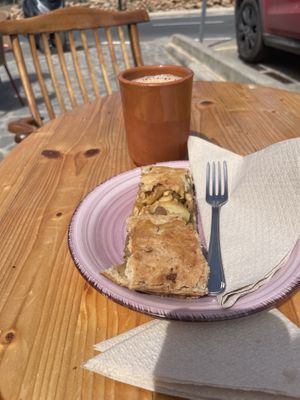 Apple pie and chai-tea  at Sabores Naturales in Ibiza