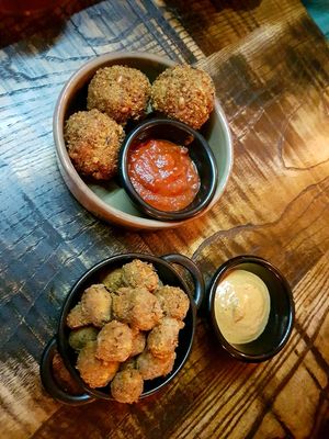 tapas at The Tipsy Vegan in Cambridge