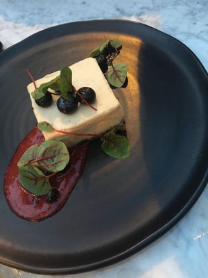 cheesecake at LOV - Montagne in Montreal