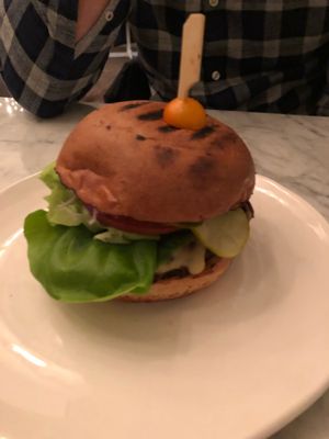 Burger at LOV - Montagne in Montreal