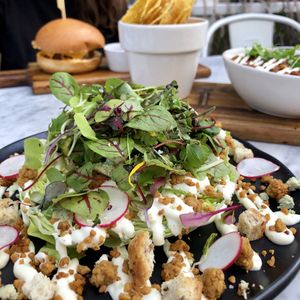 'Crisp' d'été at LOV - Montagne in Montreal