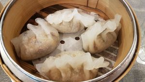 Dim sum at Lotus Vegetarian 莲心 - Tai Seng in Central Singapore