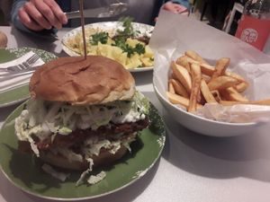 Schab burger and chips at Zielona Micha in Poznan