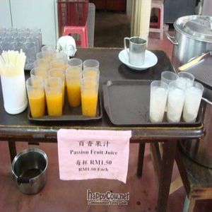 Freshly squeeze passionfruit JUICE (so tasty) and coconut meat water (never tried before) at Dharma Realm Guan Yin Sagely Monastery in Kuala Lumpur