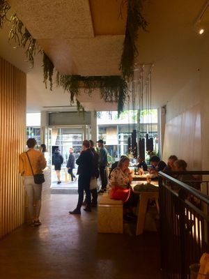 Trivelig sted, godt med sitteplasser at VACA in Aalborg