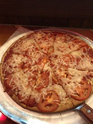 The vegan screaming tomato pizza at Extreme Pizza in Arlington