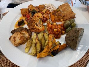 Plat principal, tout est chaud   at The Sacred in Zurich