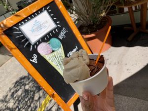 Went there for Icecream and chose the Banana & Snicker Icecream 🍌🍫 Very tasty  at The Sacred in Zurich