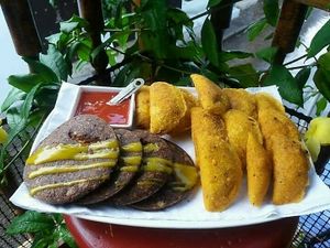 tipical snack at Mar y Hojas Cocina Vegana in Cartagena