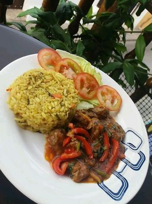 lunch at Mar y Hojas Cocina Vegana in Cartagena