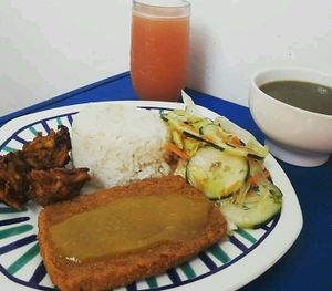 lunch at Mar y Hojas Cocina Vegana in Cartagena