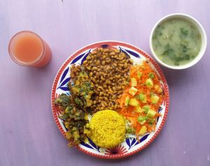 Vegan lunch at Mar y Hojas Cocina Vegana in Cartagena