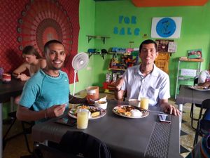 vegan lunch at Mar y Hojas Cocina Vegana in Cartagena