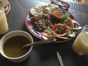 Plate of the day at Mar y Hojas Cocina Vegana in Cartagena