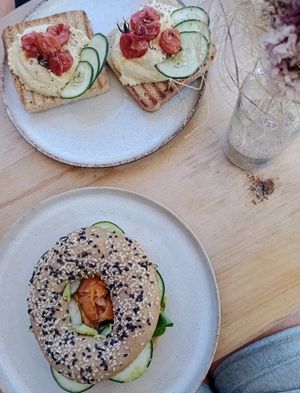 Bagel 0 & tosta Hummus at Goldig in Lagos