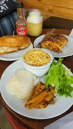 Menu del Dia, Vegan ham cheese baguette at Pop Art Cafe in Foz Do Iguacu