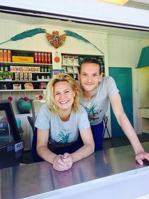 Miriam and Frank welcome you to the Palma kiosk! We hope you will enjoy our handpicked, vegan, assorment! at Palma Kiosk & Kaffebar in Sarpsborg