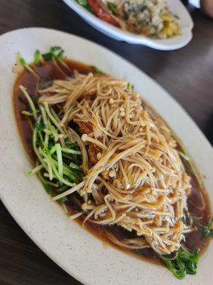 Enoki beancurd skin pea sprouts at SHU Vegetarian 蔬方斋 - Ang Mo Kio  in Northeast Singapore