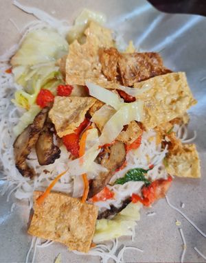 White mee hoon  ~ 9/4/23 at Xiang Mei Vegetarian in East Singapore