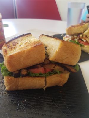 Jerked Chiken samtich at Dajen Eats in Eatonville