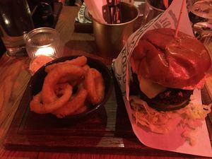 Ann Karin burger and onion rings  at Göteburgare Vegan in Gothenburg