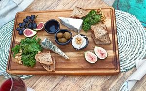 Tabla de quesos y patés at Simbiosis in Ibiza