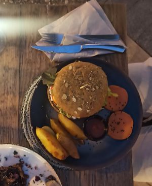 Hamburguesa at Simbiosis in Ibiza