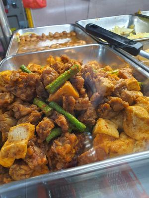 Tempeh beancurd with long bean 😍 at Yi Sheng 益生素食 - East Coast in East Singapore