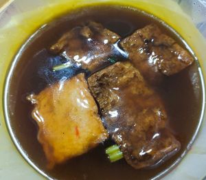 Lor mee soup base at Yi Sheng 益生素食 - East Coast in East Singapore