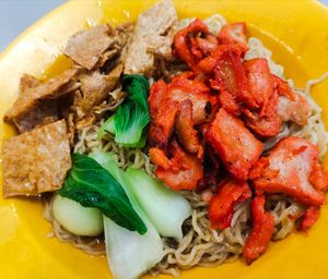 Dry noodles yummy at Yi Sheng 益生素食 - East Coast in East Singapore