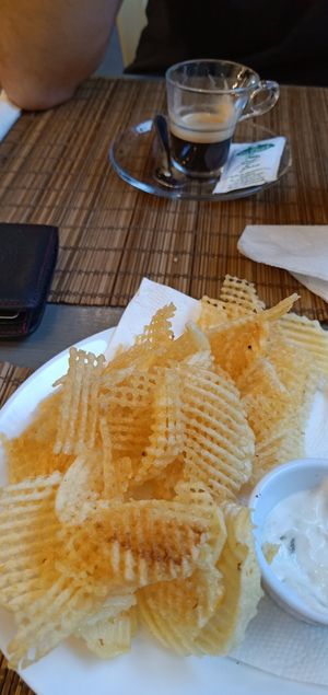 Waffle potato chips at Veggie in Casablanca