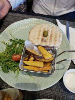 Hambúrguer Vegano at Ohana By Naz in Lisbon