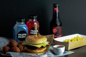 Out of this world vegan food at Falafel Bro - Oruzheynyy in Moscow