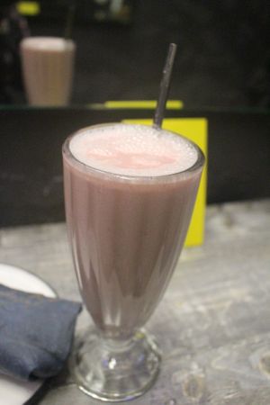 Strawberry banna milkshake at Falafel Bro - Oruzheynyy in Moscow