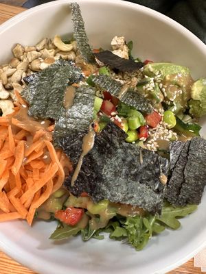 Japanese bowl  at Goatocado in Richmond