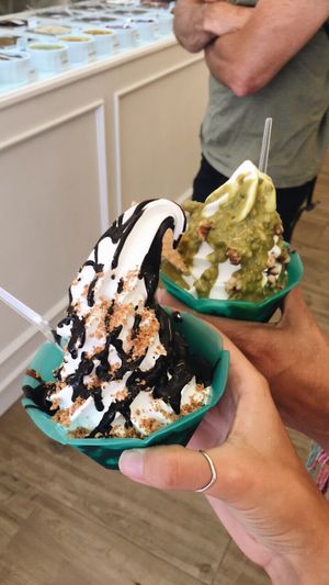 dark chocolate vs pistachio! at Yogurt & Co in Lecco