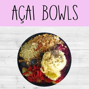 Bowls de açaí at Kuriwaji Smoothies & Superfoods Bar in Bogota