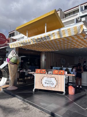 Vue de l’extérieur   at Geladaria Veneza in Quarteira