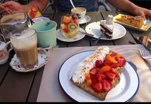 Peanut Butter Bread, Oreo cake, Fruits etc. at Coccodi il Dolce e il Salato in Cagliari