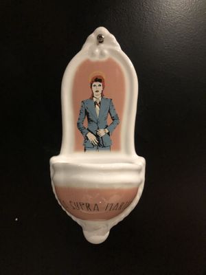 Detail on Toilette   at Coccodi il Dolce e il Salato in Cagliari