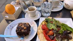 Veganer Haselnuss-Schoko Brownie  at Coccodi il Dolce e il Salato in Cagliari