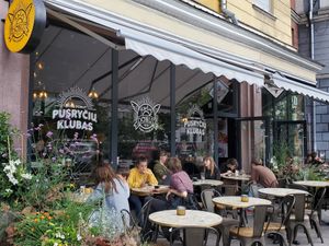 Outside seating at Holy Donut - Vokiečių in Vilnius